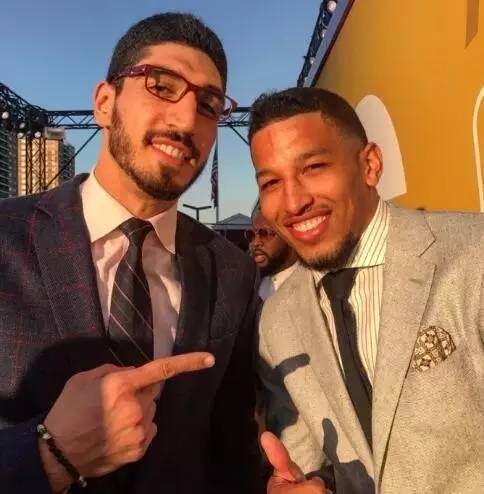 大学篮球和NBA比有何不同？弗拉格：对抗以及对空间的利用（NCAA与NBA有何差异？弗拉格：对抗强度与空间运用）