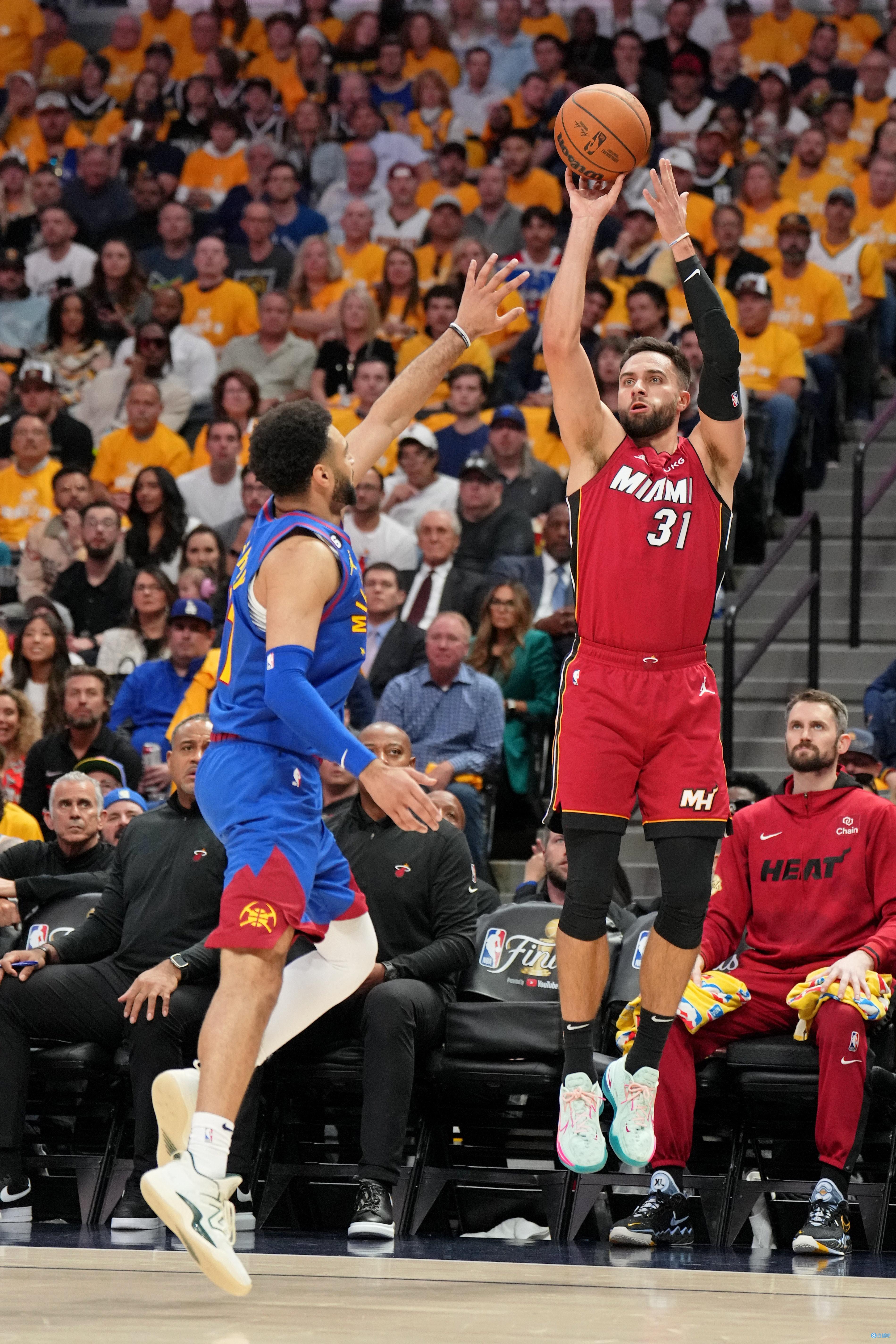 FC26欧冠黄金时刻卡：哈兰德、亚马尔、米利唐、埃斯特旺在列（FC26欧冠黄金时刻卡出炉：哈兰德、亚马尔、米利唐、埃斯特旺入选）