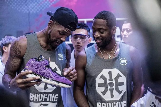 U19女排世锦赛：中国3-2险胜塞尔维亚，晋级八强（U19女排世锦赛：中国五局险胜塞尔维亚，成功晋级八强）