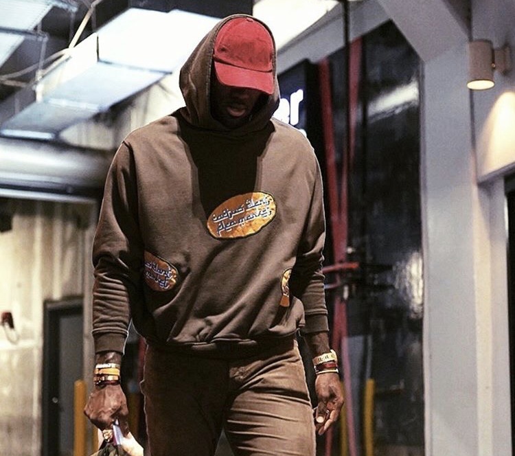 天空体育：纽卡7500万欧+500万欧浮动正式报价谢什科（天空体育：纽卡递交7500万欧+500万欧浮动的正式报价，目标谢什科）