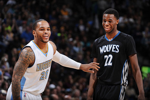 东福山矶钓遇小油扁围堵，坚守终获大黑鲷惊喜（东福山矶钓遭小油扁围攻，苦守终喜获大黑鲷）