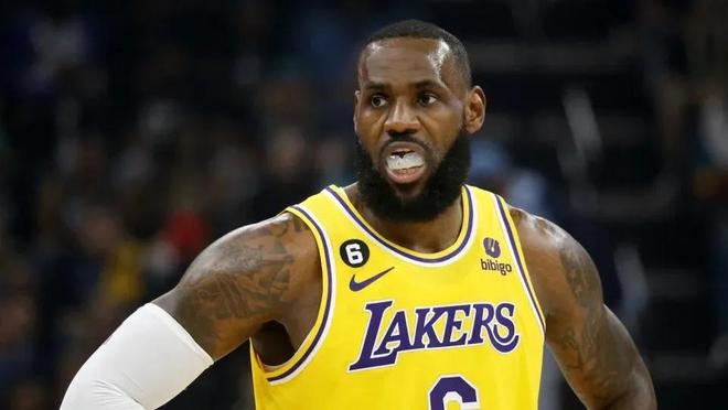 英超球员专访：萨拉赫谈赛季目标,（英超独家专访：萨拉赫畅谈新赛季目标）