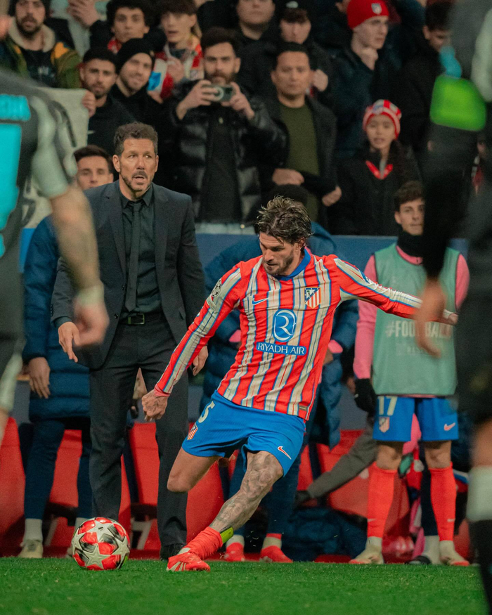 随着多特蒙德2-0，德甲最新积分榜出炉：争冠悬念已经不大了（多特蒙德2-0取胜，德甲积分榜刷新：冠军之争基本明朗）