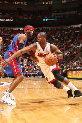 消除阻碍，重磅对决近在咫尺！乌西克VS维尔德：WBC正式批准巅峰碰撞（障碍扫清，巅峰对决一触即发！乌西克对阵维尔德：WBC官宣批准）