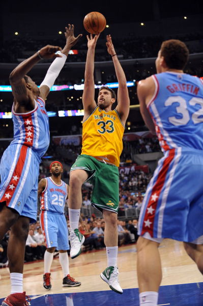 观众们都深 观众们都深